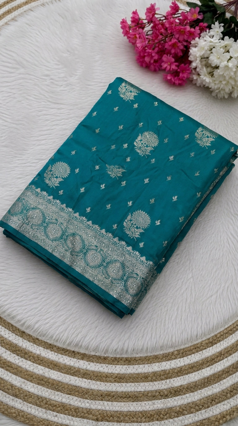 Classic Banarasi Silk Saree With Matching Blouse Piece (Unstitched)